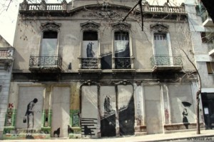 banksy buenos aires house san telmo street art photos © BA Street Art buenosairesstreetart.com