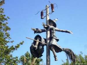 halloween witch street art buenos aires tour buenosairesstreetart.com