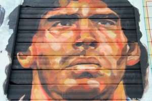 maradona mural retrato argentinos juniors buenos aires buenosairesstreetart.com el marian