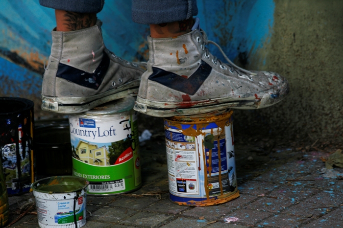 painting in the street buenos aires arte urbano zig zag la plata buenosairesstreetart.com adri godis fotos