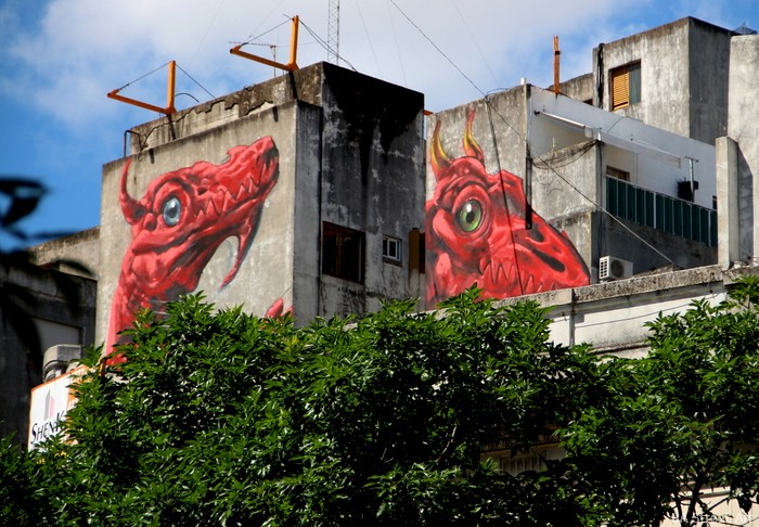 dragon mural palermo villa crespo buenos aires argentina arte urbano buenosairesstreetart.com